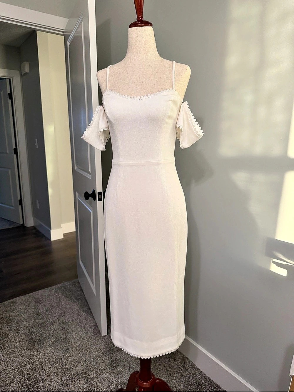 Dress The Population Vickie Off-the-Shoulder Corset Midi Dress White XS